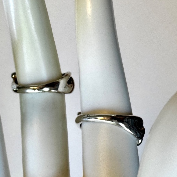 Kitty Cat Rings, Set of 2 Matching Silver, US size 7 - Picture 11 of 12